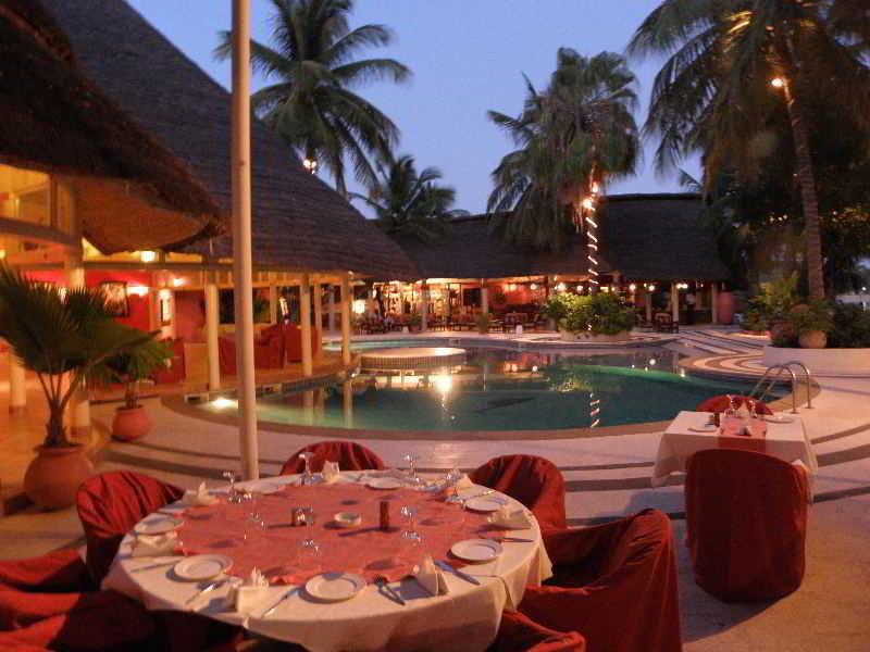 Espadon Hotel M'Bour Exterior foto